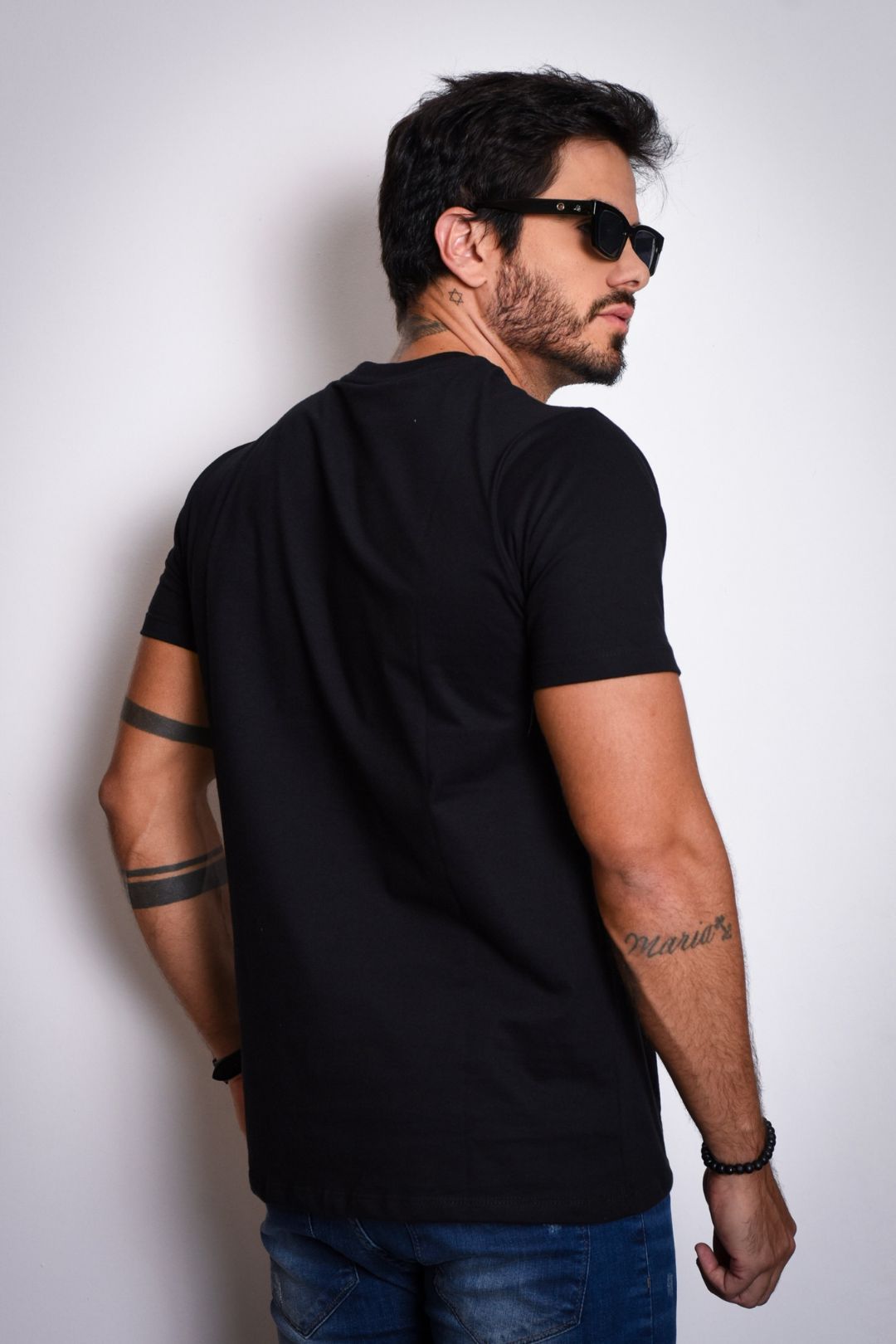 Camiseta Básica Rolty Gola O (Preto)